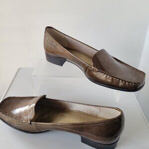 Anne Klein Flex Taupe Slip-On Loafers (Size: 8½)